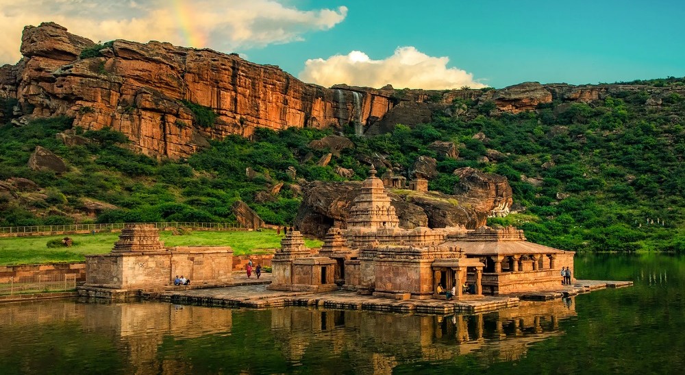 Heritage Hampi And Badami