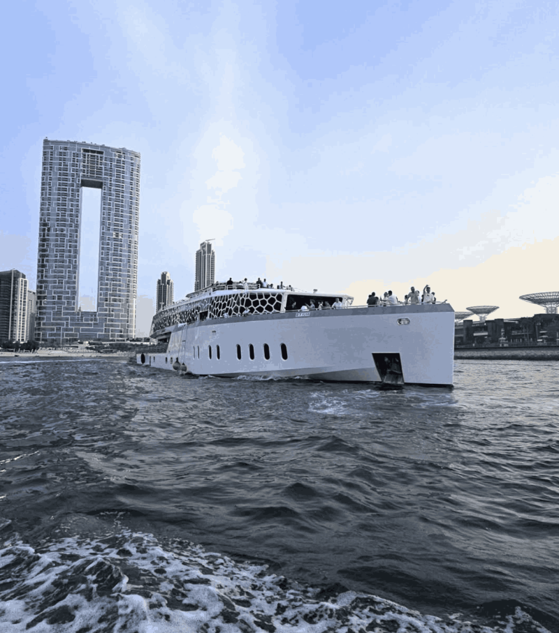 Dutch Oriental Megayacht Tour